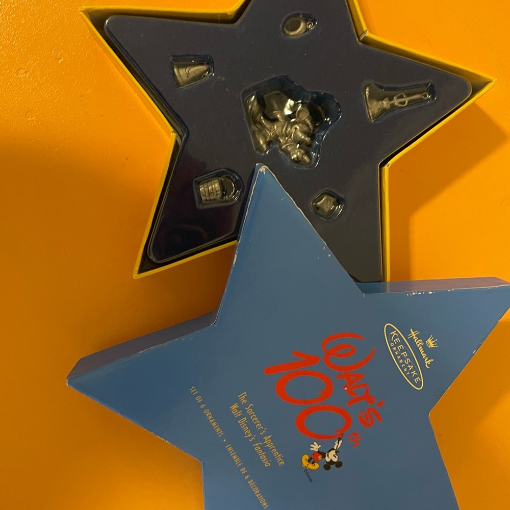 Hallmark Keepsake Walt's 100th Ornament Set